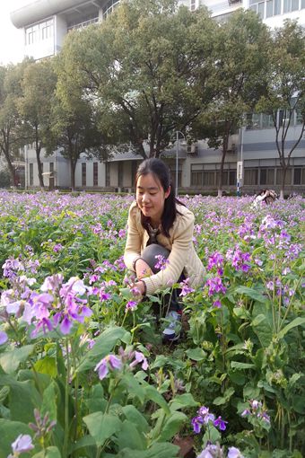 秦旻华_副本.jpg 秦旻华_副本.jpg